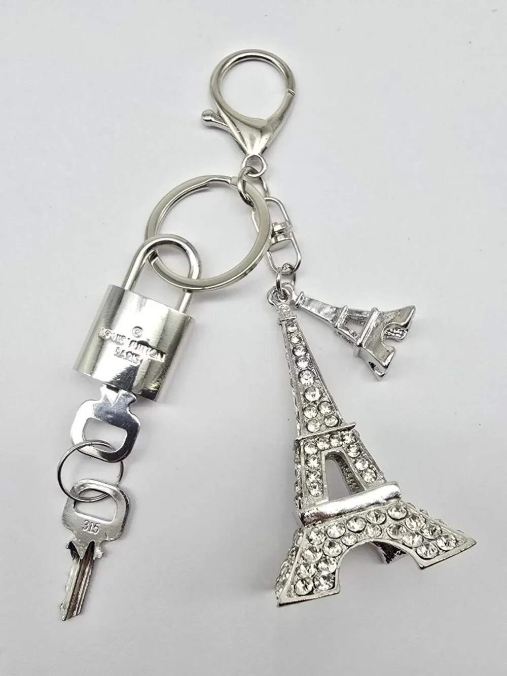 Authentic Louis Vuitton Silver Lock 🔒 Unbranded Eiffel Tower Keychain